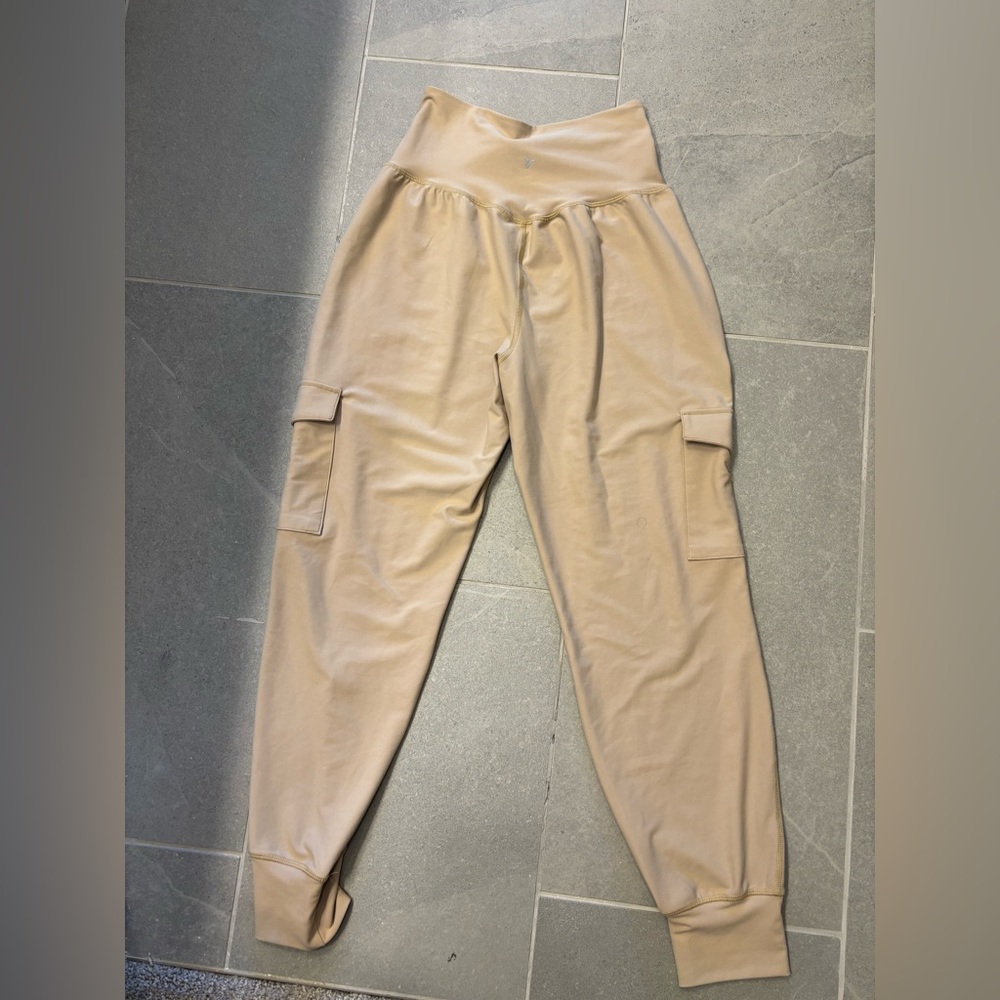 Old navy high rise jogger go-dry